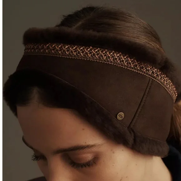 Ugg Tasman Shearling Headband  NWT UGG® Tasman Genuine Shearling Headband | Nordstrom main image 3